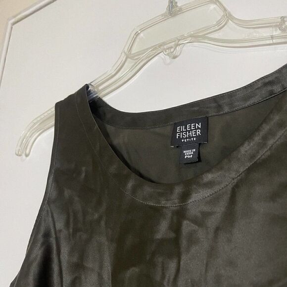 Eileen Fisher Dark Green Round neck sleeveless Silk shell tank top size Petite M - Picture 2 of 4
